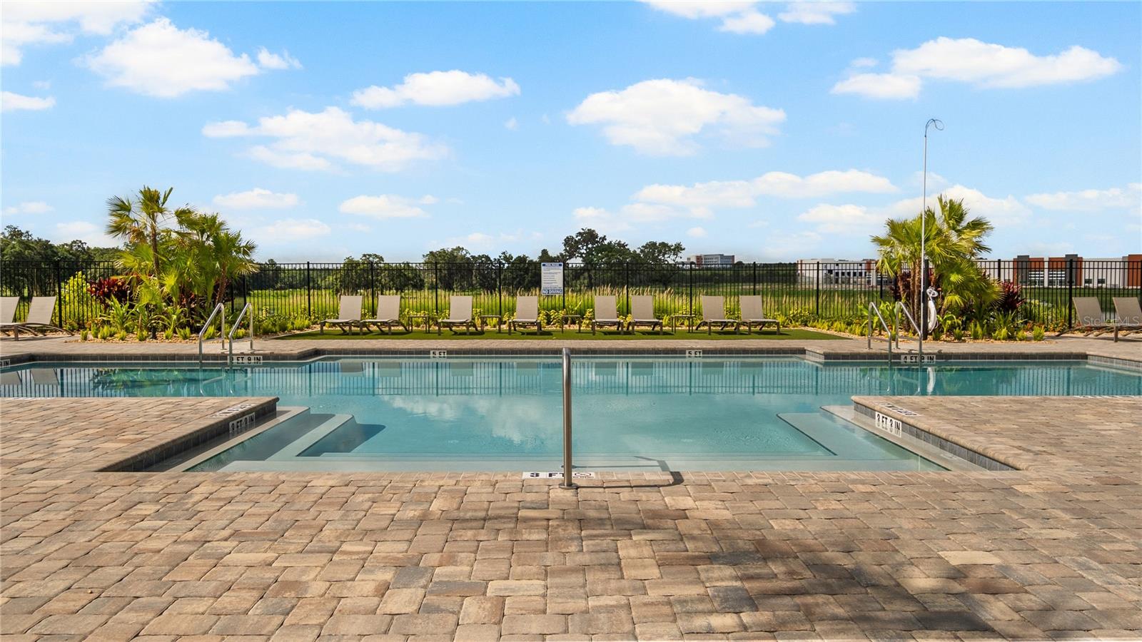 BRONSONS RIDGE 25 TH - Residential