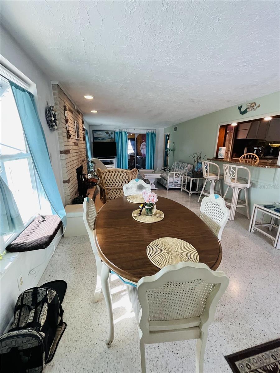 TRAILER ESTATES FOURTH ADD - Residential Lease