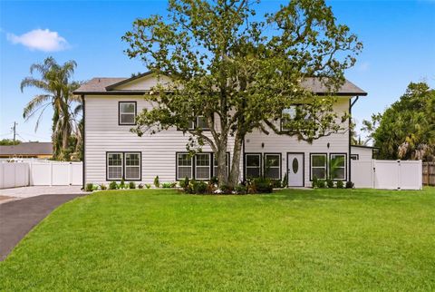 Photo of 15 E Laurel Street, Apopka, FL 32703 (MLS # O6404138)