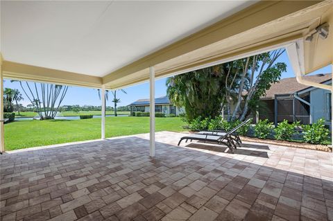 A home in PALM BEACH GARDENS