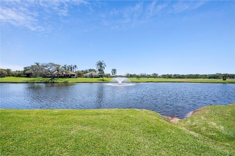 A home in PALM BEACH GARDENS