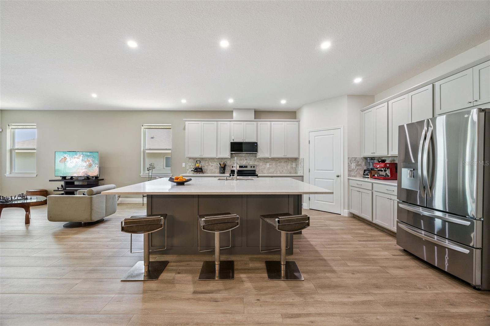 VILLAGES/MINNEOLA HILLS - Residential