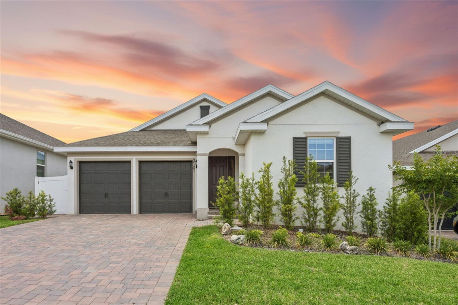VILLAGES/MINNEOLA HILLS - Residential