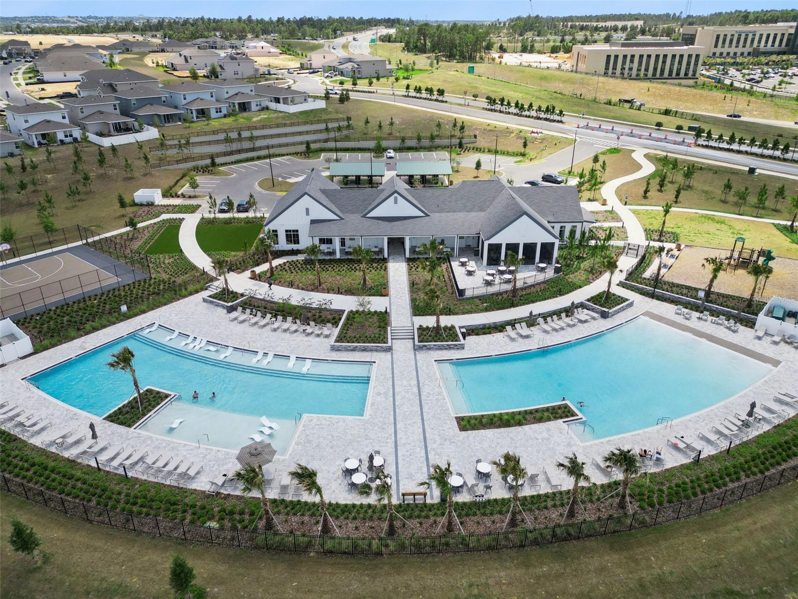 VILLAGES/MINNEOLA HILLS - Residential