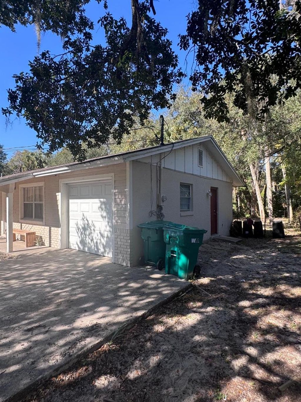 Photo of 1585 W J Williams Lane, Dunnellon, FL 34434 (MLS # TB8451586)