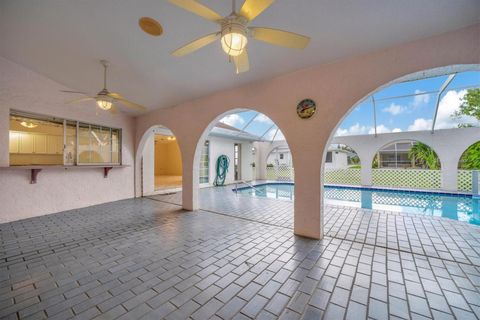 A home in PUNTA GORDA