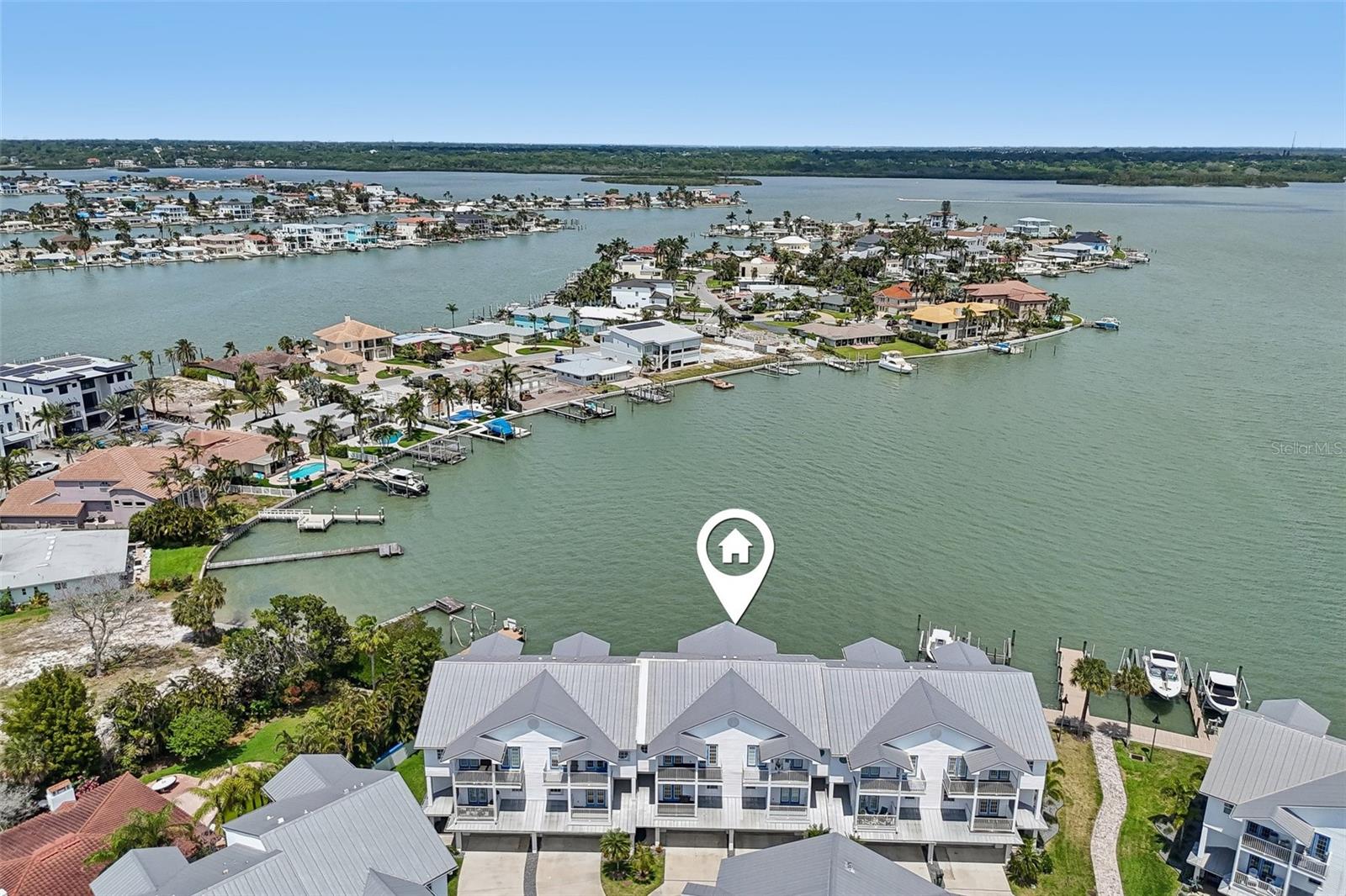 TIDES VILLAGE - YACHT BASIN - Residential