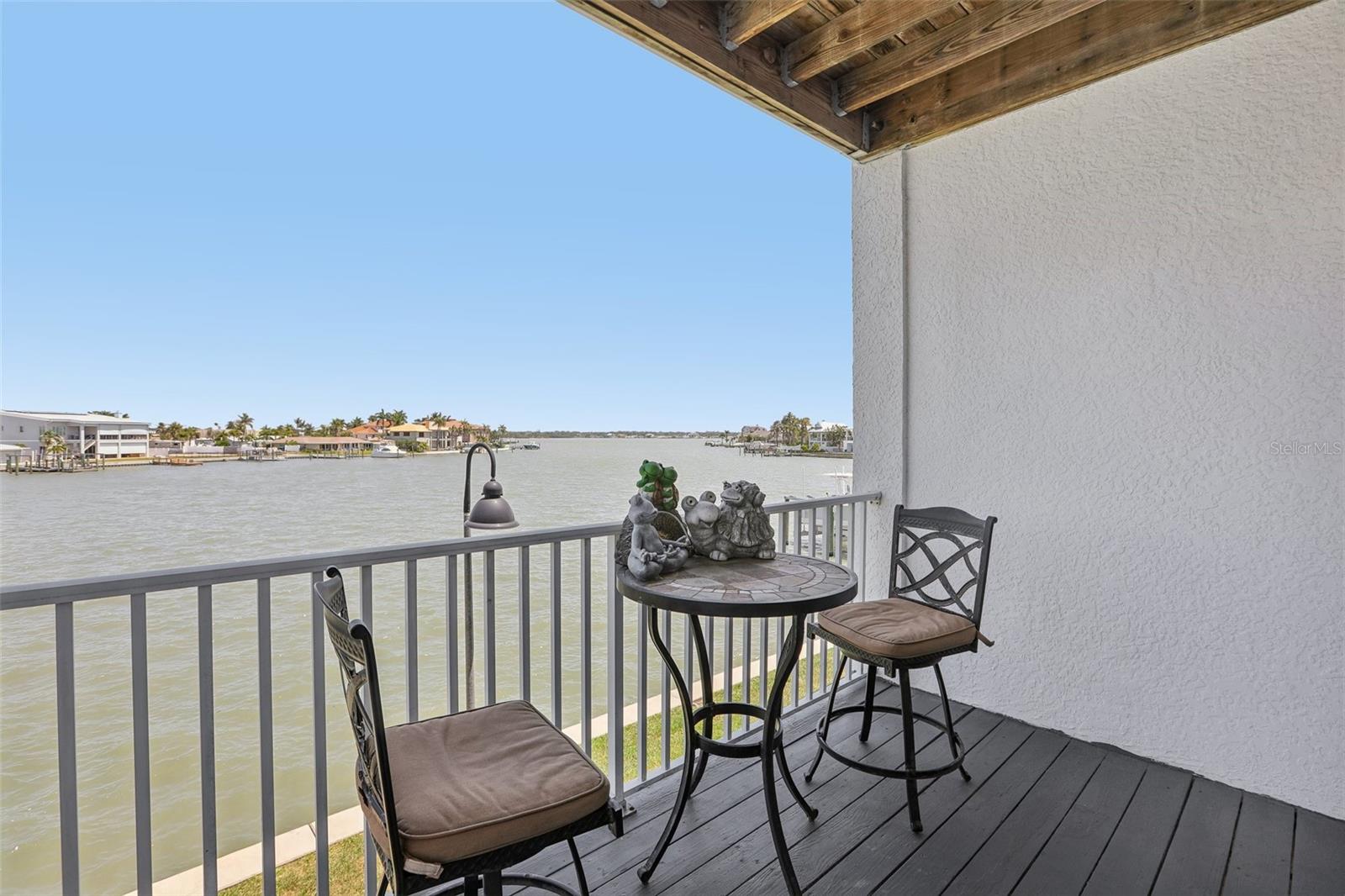 TIDES VILLAGE - YACHT BASIN - Residential