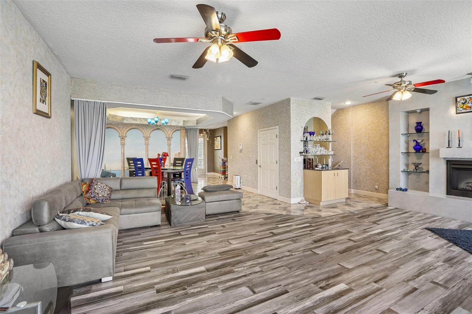 TIDES VILLAGE - YACHT BASIN - Residential