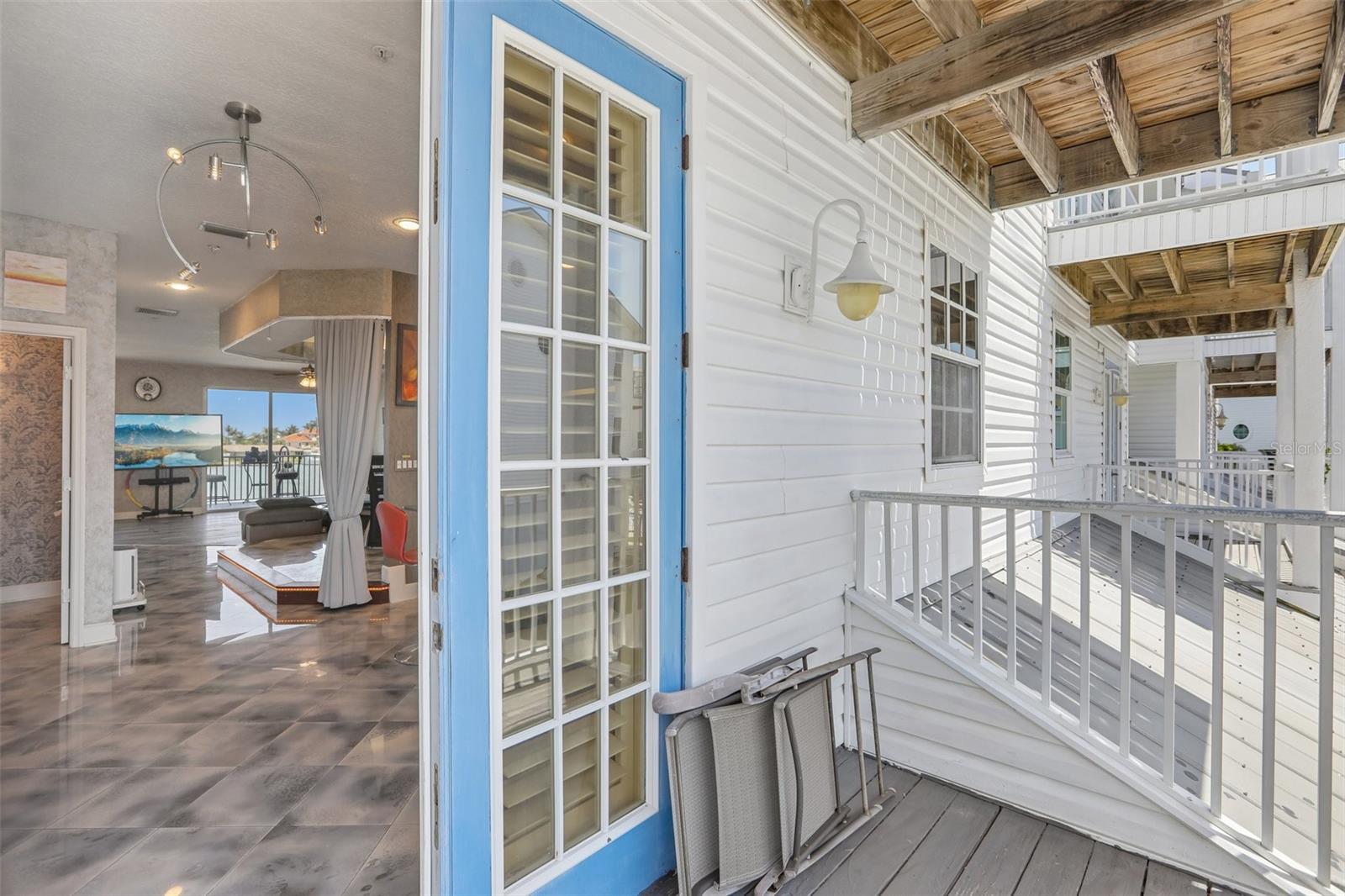 TIDES VILLAGE - YACHT BASIN - Residential