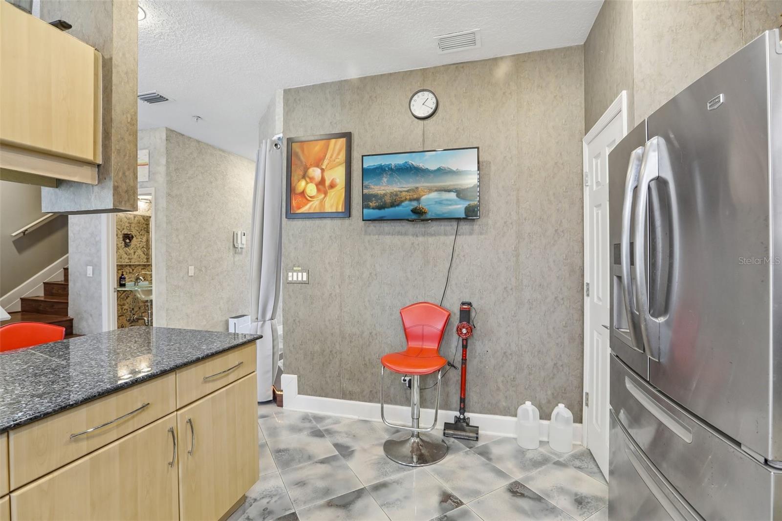 TIDES VILLAGE - YACHT BASIN - Residential