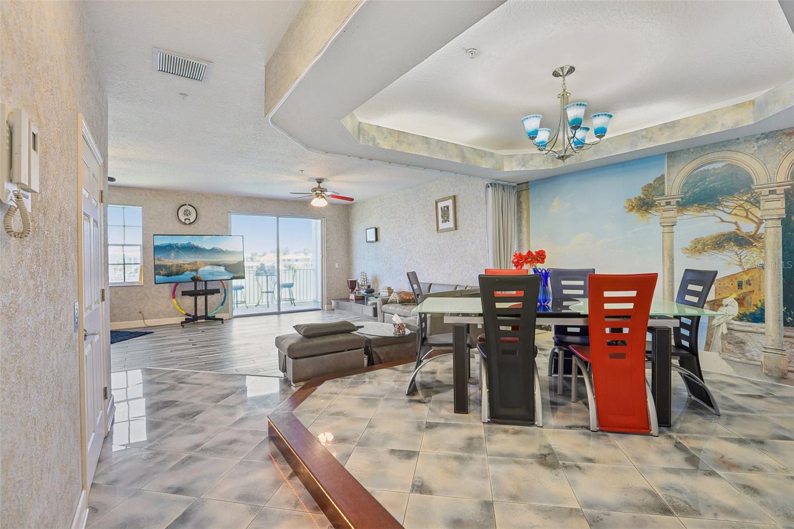 TIDES VILLAGE - YACHT BASIN - Residential