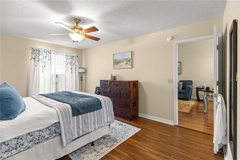 Tiny photo for 2409 SE 18th Circle, Ocala, FL 34471 (MLS # OM726526)