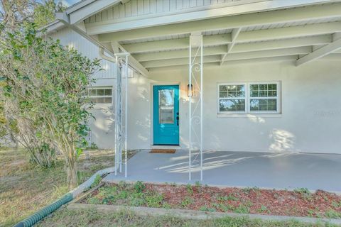 A home in LAKE MARY