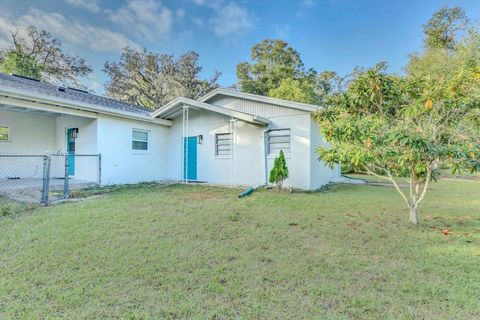 A home in LAKE MARY