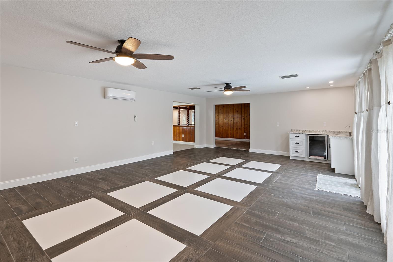 WOLFERS LAKE VIEW TERRACE - Residential
