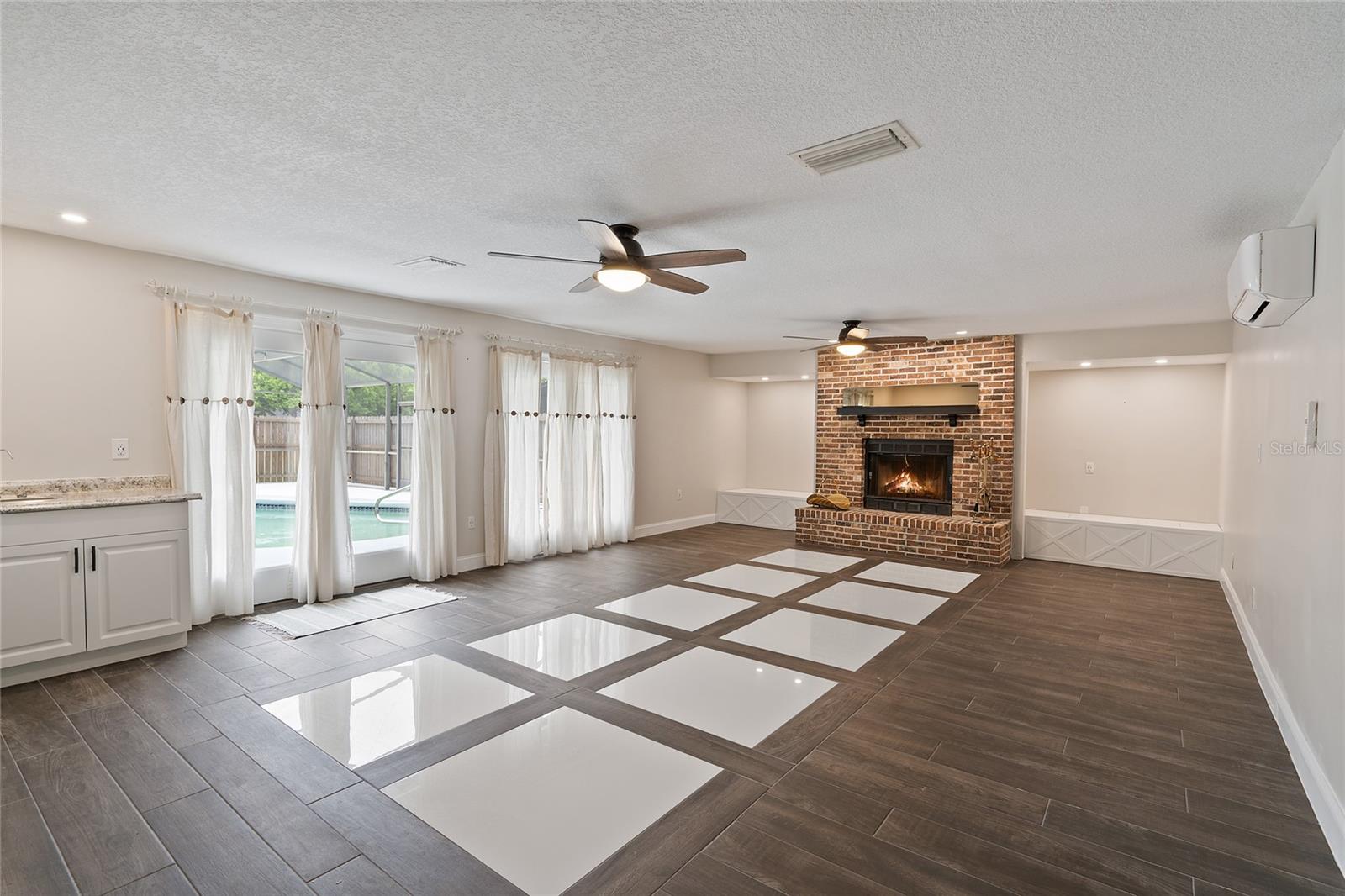WOLFERS LAKE VIEW TERRACE - Residential