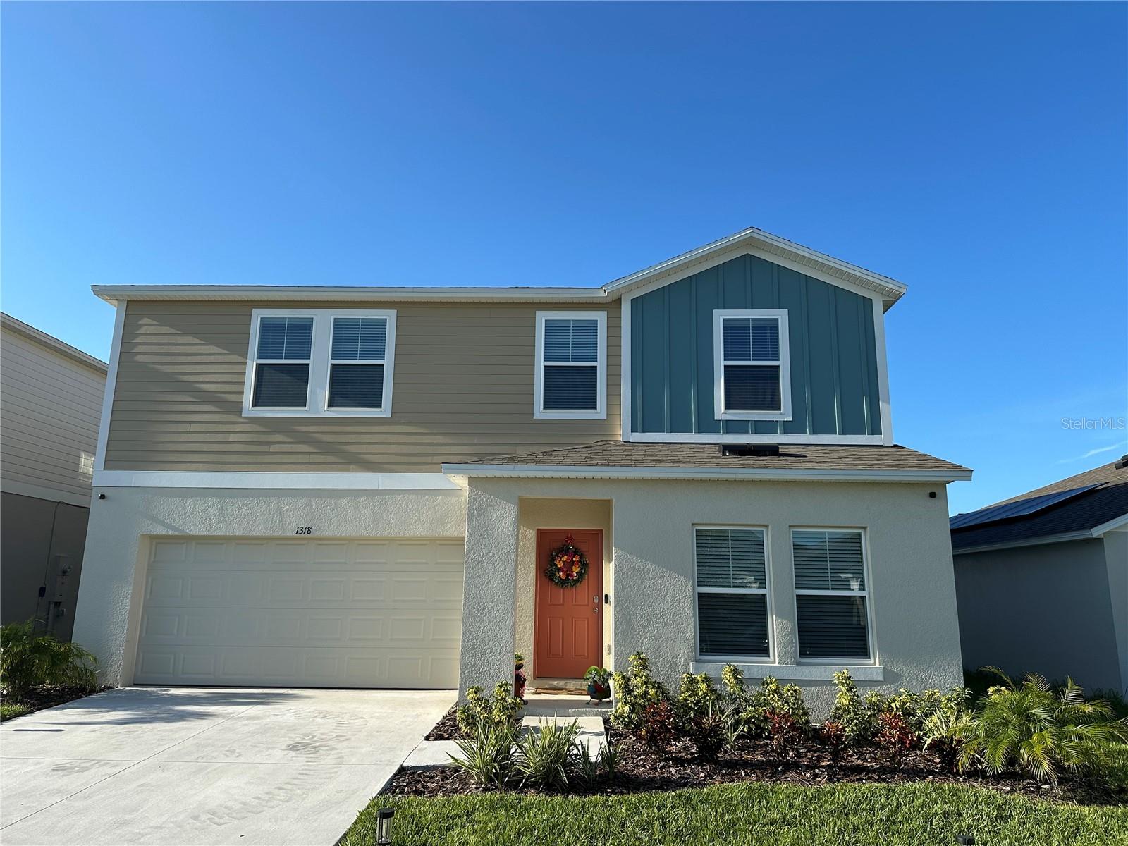 Like-new 5-bed, 2-bath home in Haines City, ideal for growing families! This spacious home offers a private downstairs guest suite, Perfect for growing families, with plenty of space to relax, entertain, and create lasting memories. The large master suite features a walk-in closet that’s a dream, and the dual vanity master bath provides a touch of luxury. High-end finishes include quartz countertops and stainless steel GE appliances (fridge, washer, and dryer included). Energy-efficient features throughout keep utility costs low, while the convenient upstairs laundry and 2-car garage add practical touches. Enjoy outdoor living with a spacious patio, perfect for entertaining or relaxing. Located near top-rated schools, shopping, dining, and with easy access to US-27 and I-4, this home provides the ideal blend of comfort and convenience. With a motivated seller, this is the perfect opportunity for both families and investors.
Don’t miss out on this turnkey gem—schedule your tour today!