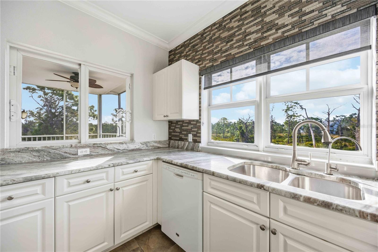 TOWNHOMES CAPE HAZE - Residential