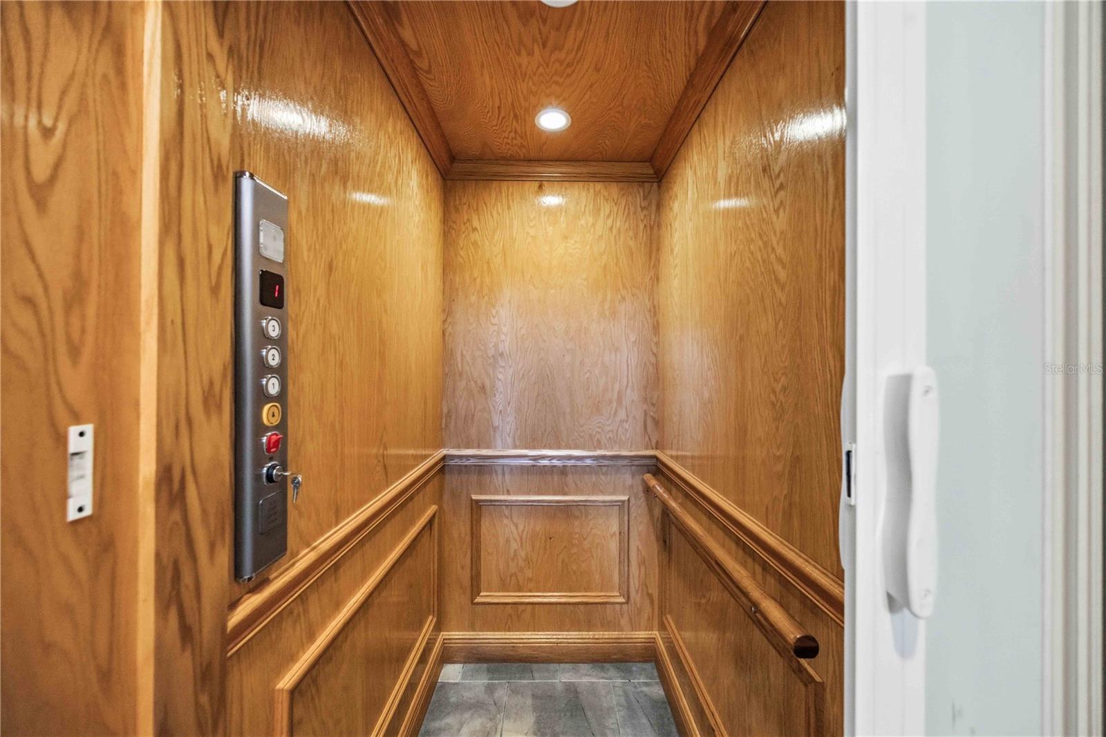 TOWNHOMES CAPE HAZE - Residential