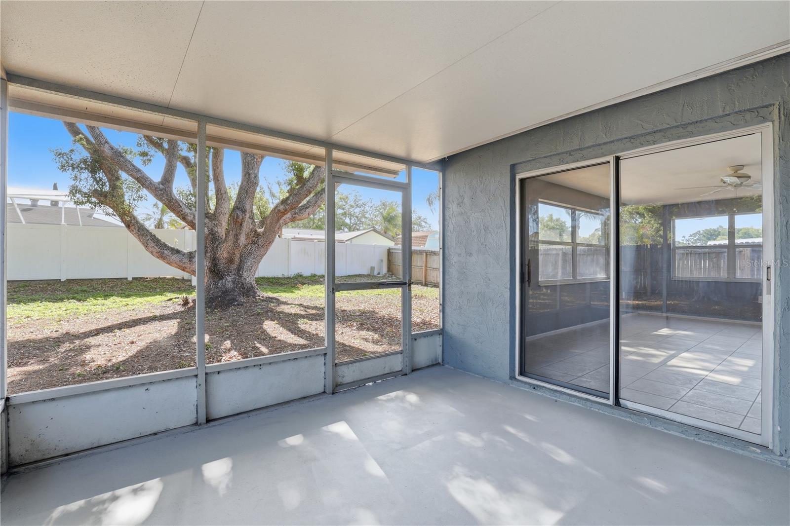 LA VILLA GARDENS - Residential