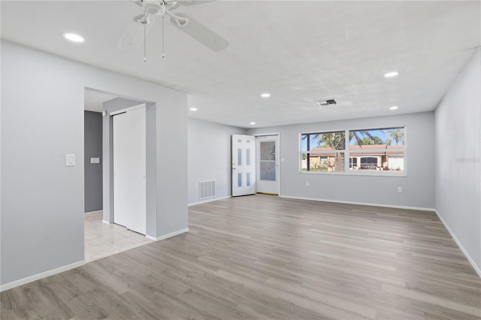 LA VILLA GARDENS - Residential