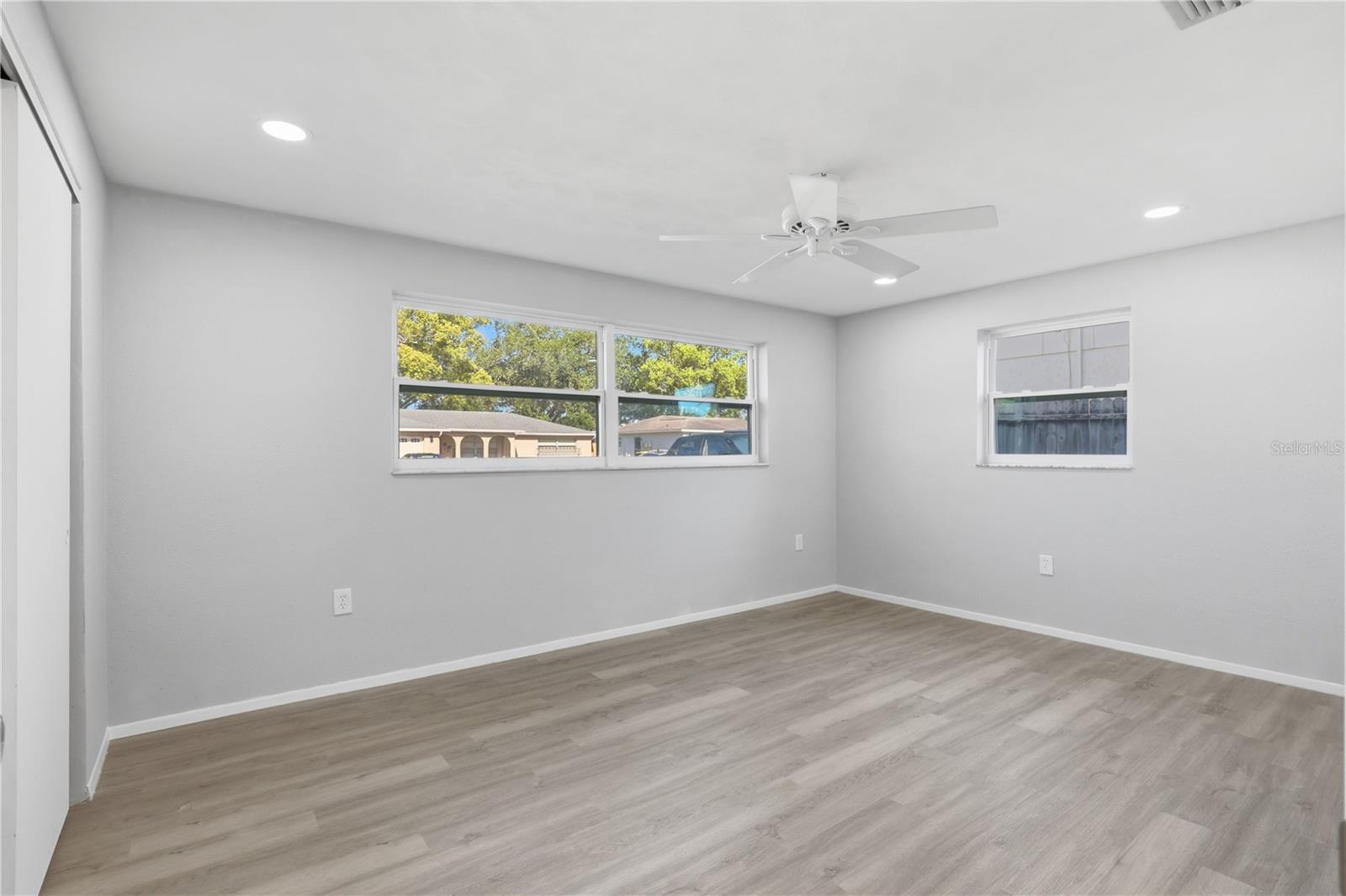 LA VILLA GARDENS - Residential