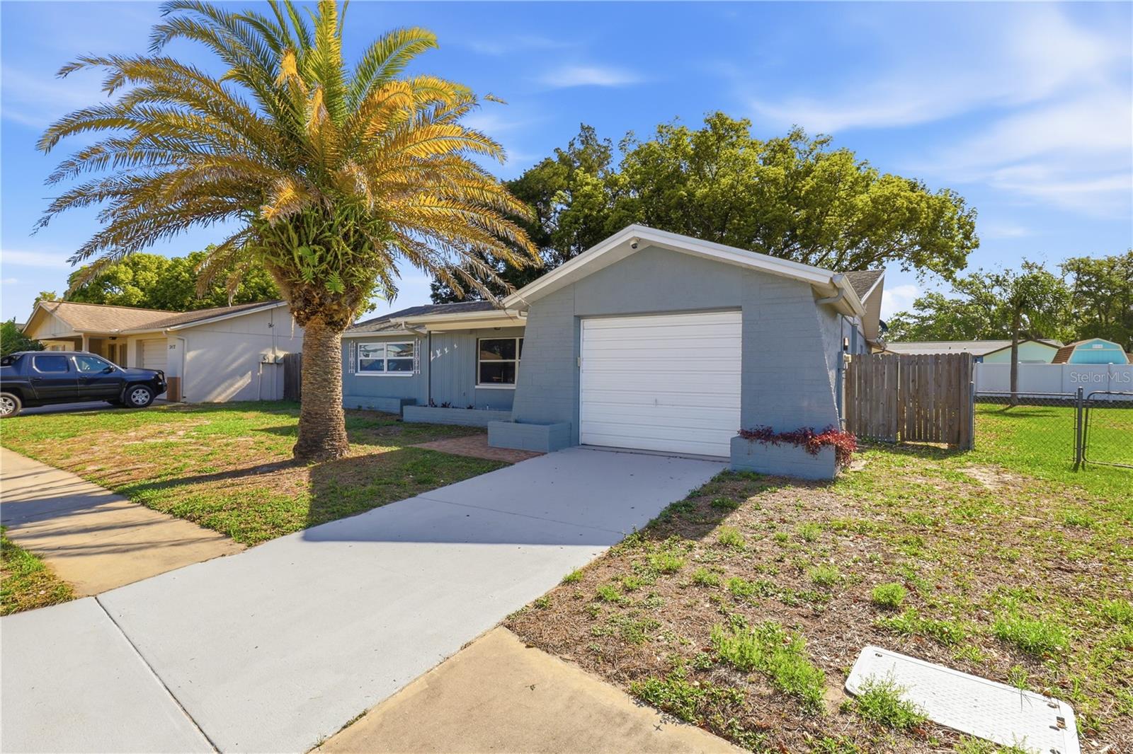 LA VILLA GARDENS - Residential