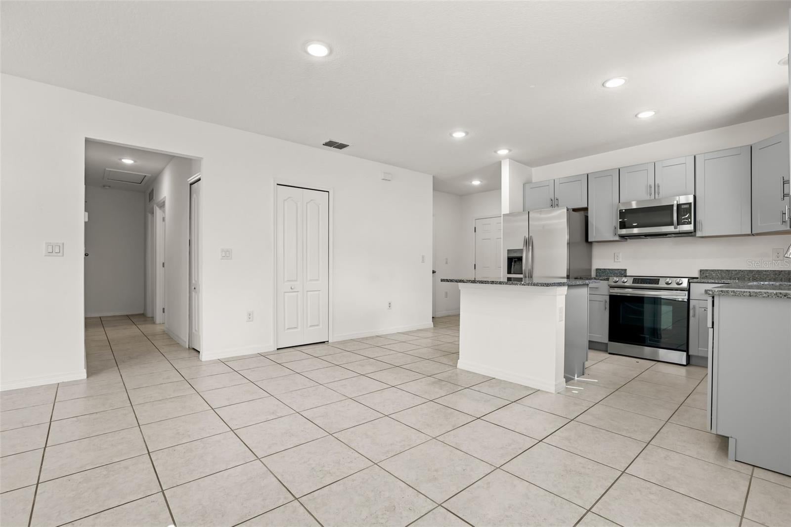 2860 SURF DRIVE