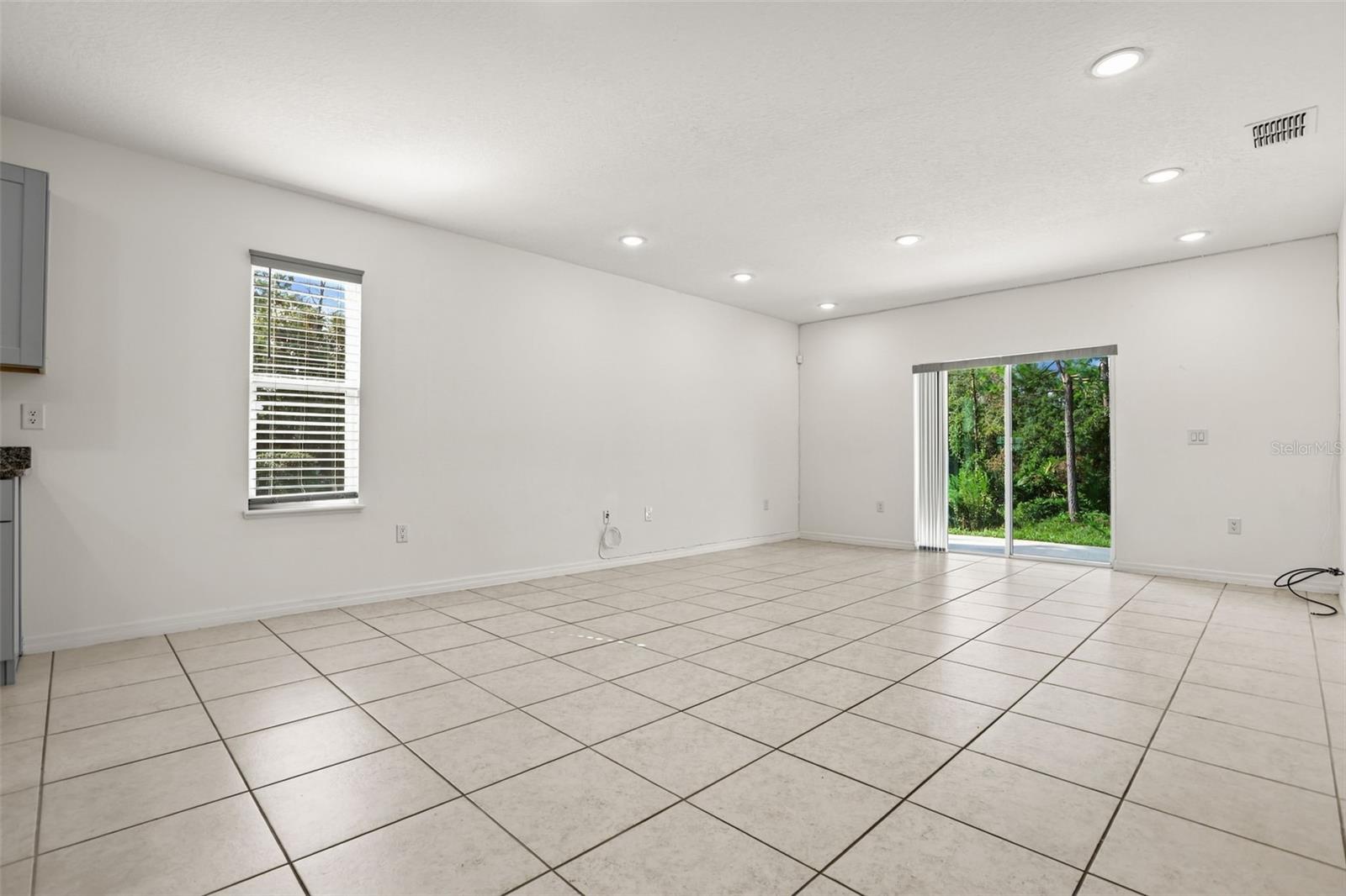 2860 SURF DRIVE
