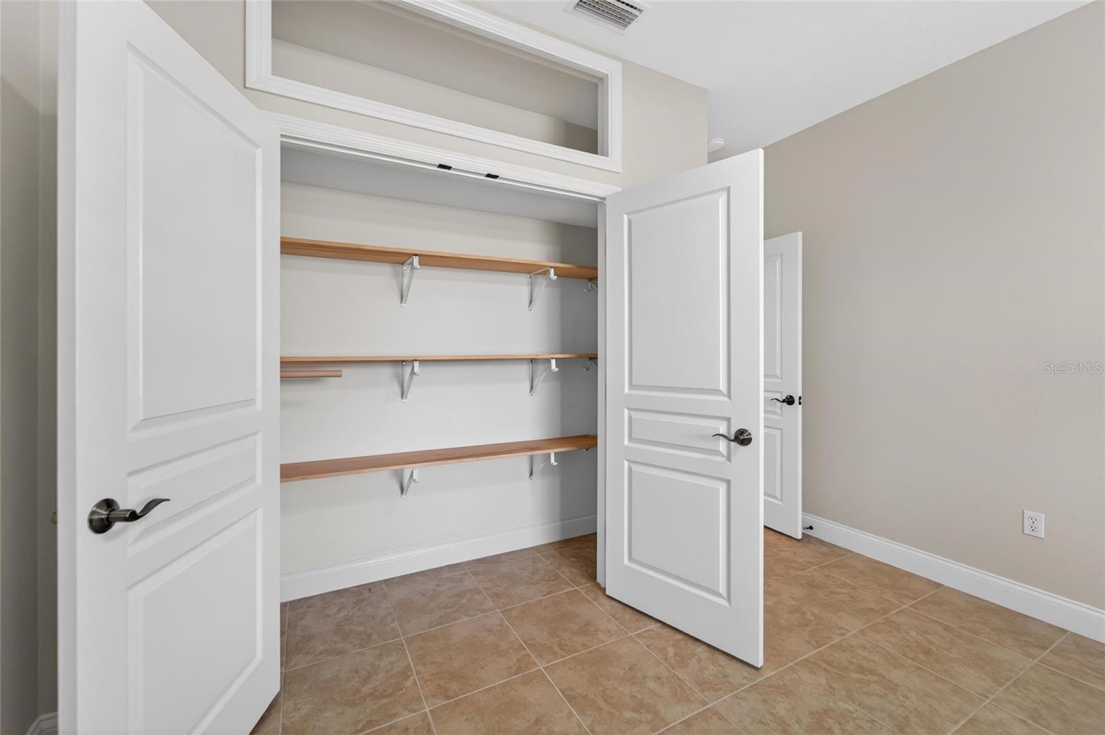 RIVERLAKE ADD - Residential