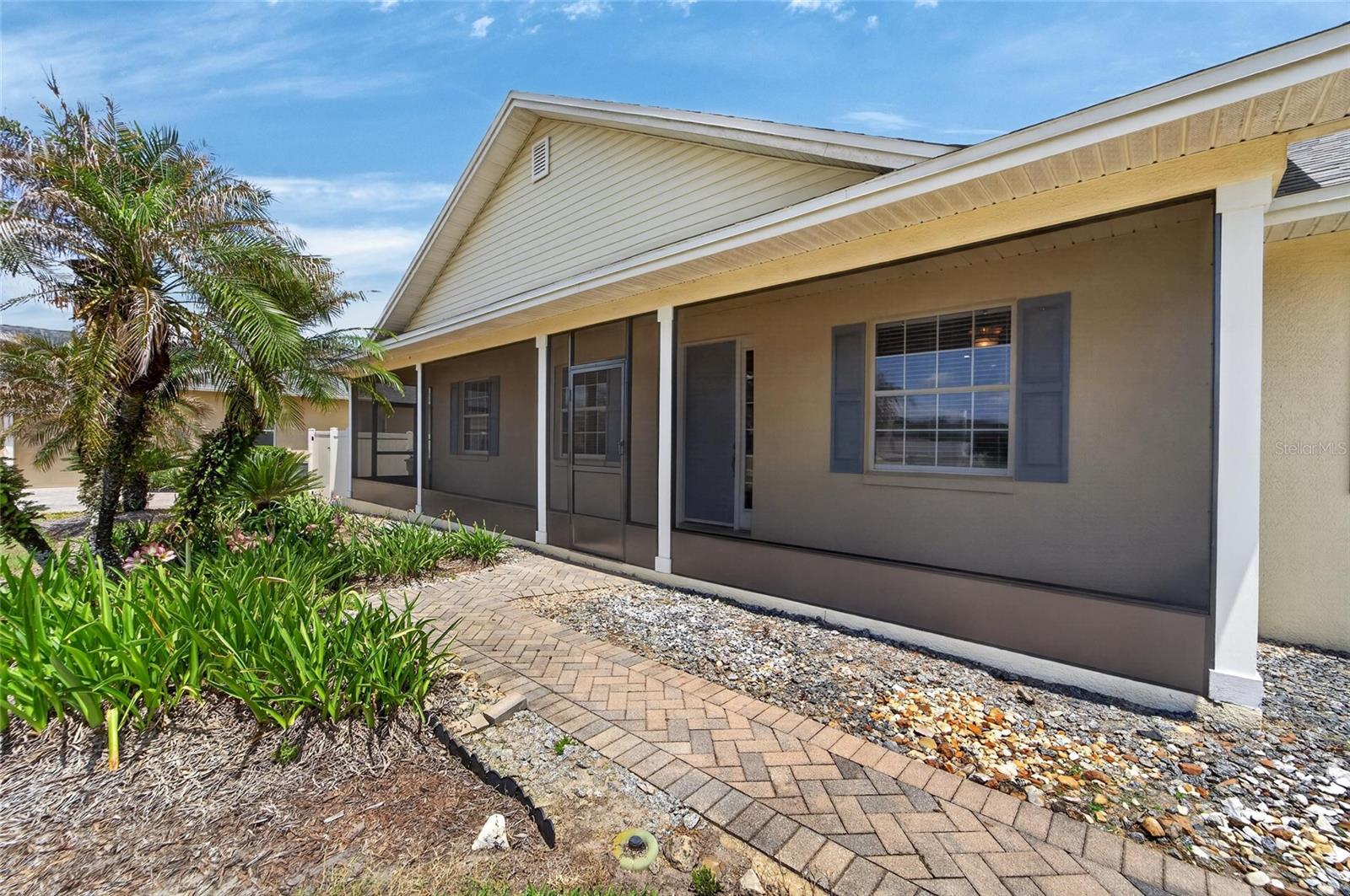 6360 RIVERLAKE COURT