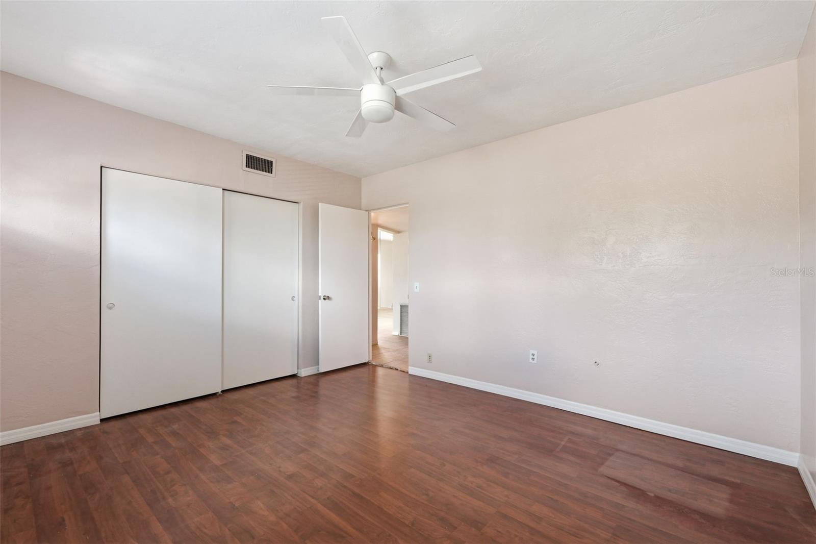 ON TOP OF THE WORLD - Residential