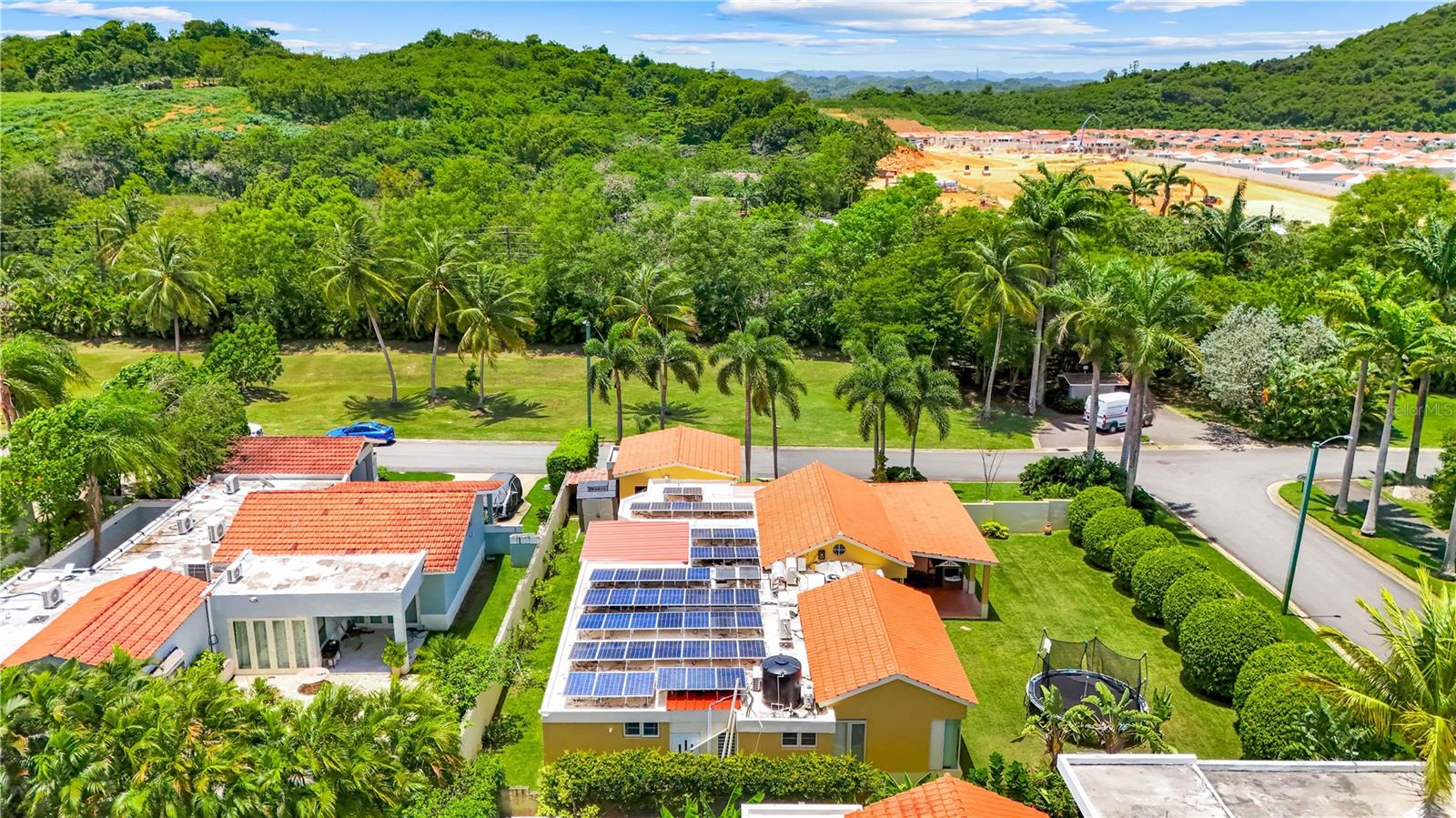 SABANERA DE DORADO - Residential