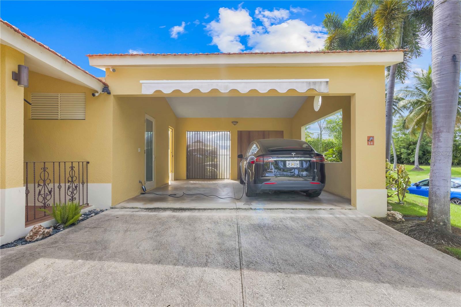 SABANERA DE DORADO - Residential