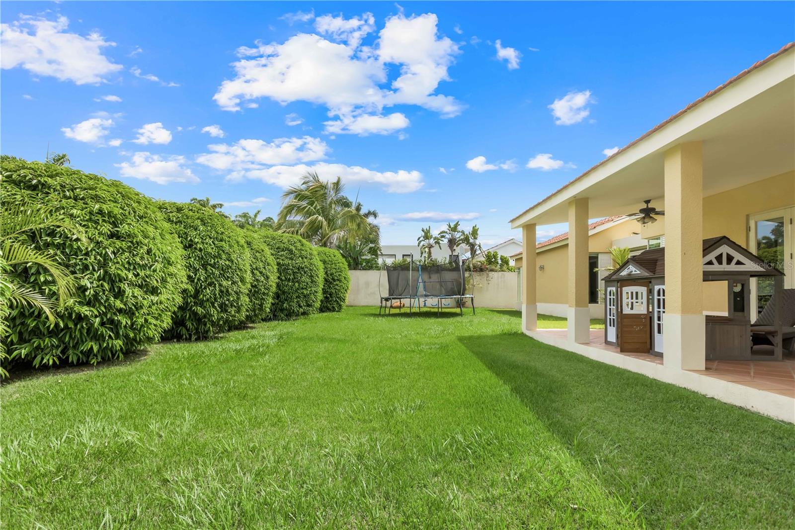 SABANERA DE DORADO - Residential