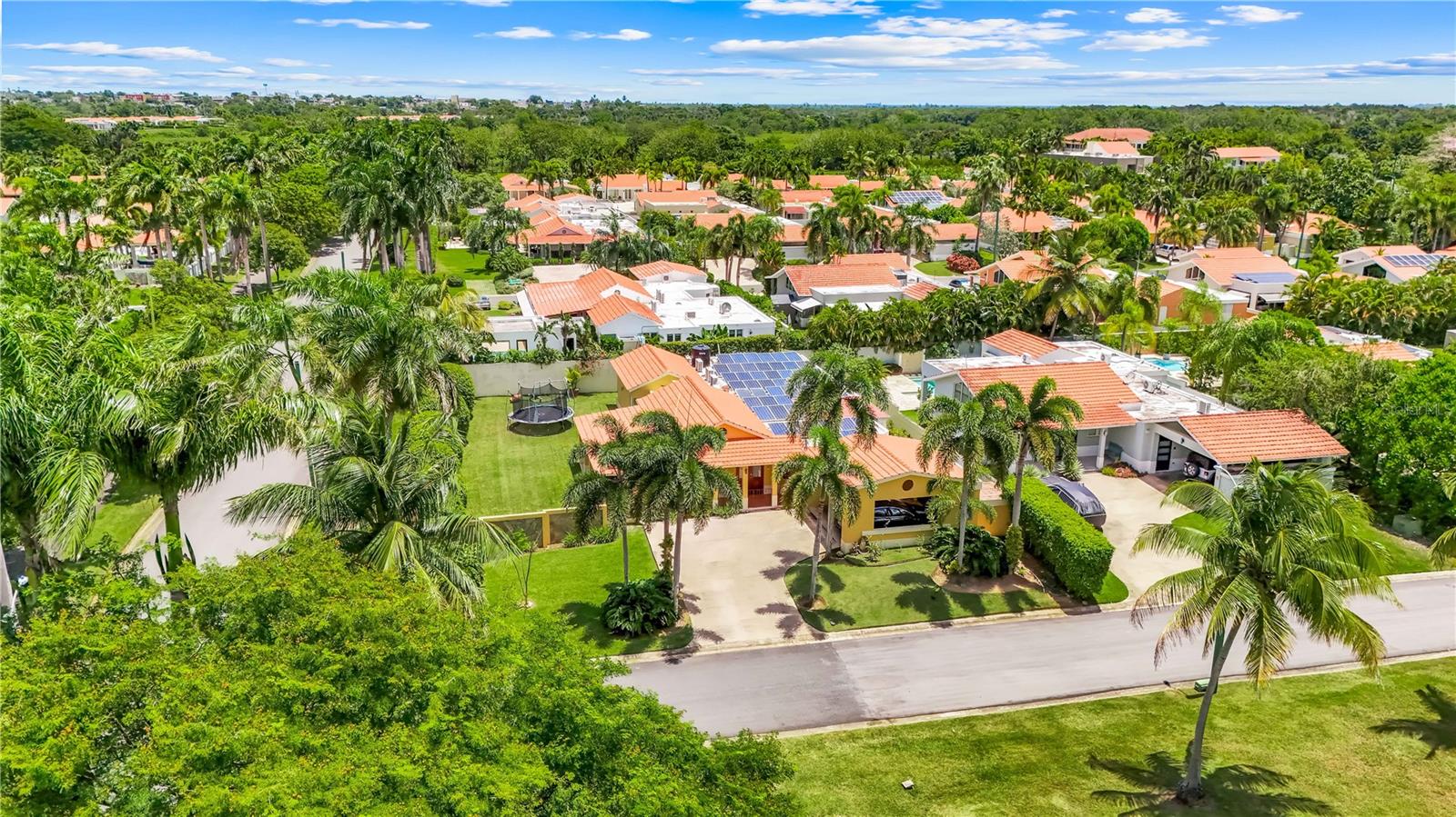 SABANERA DE DORADO - Residential
