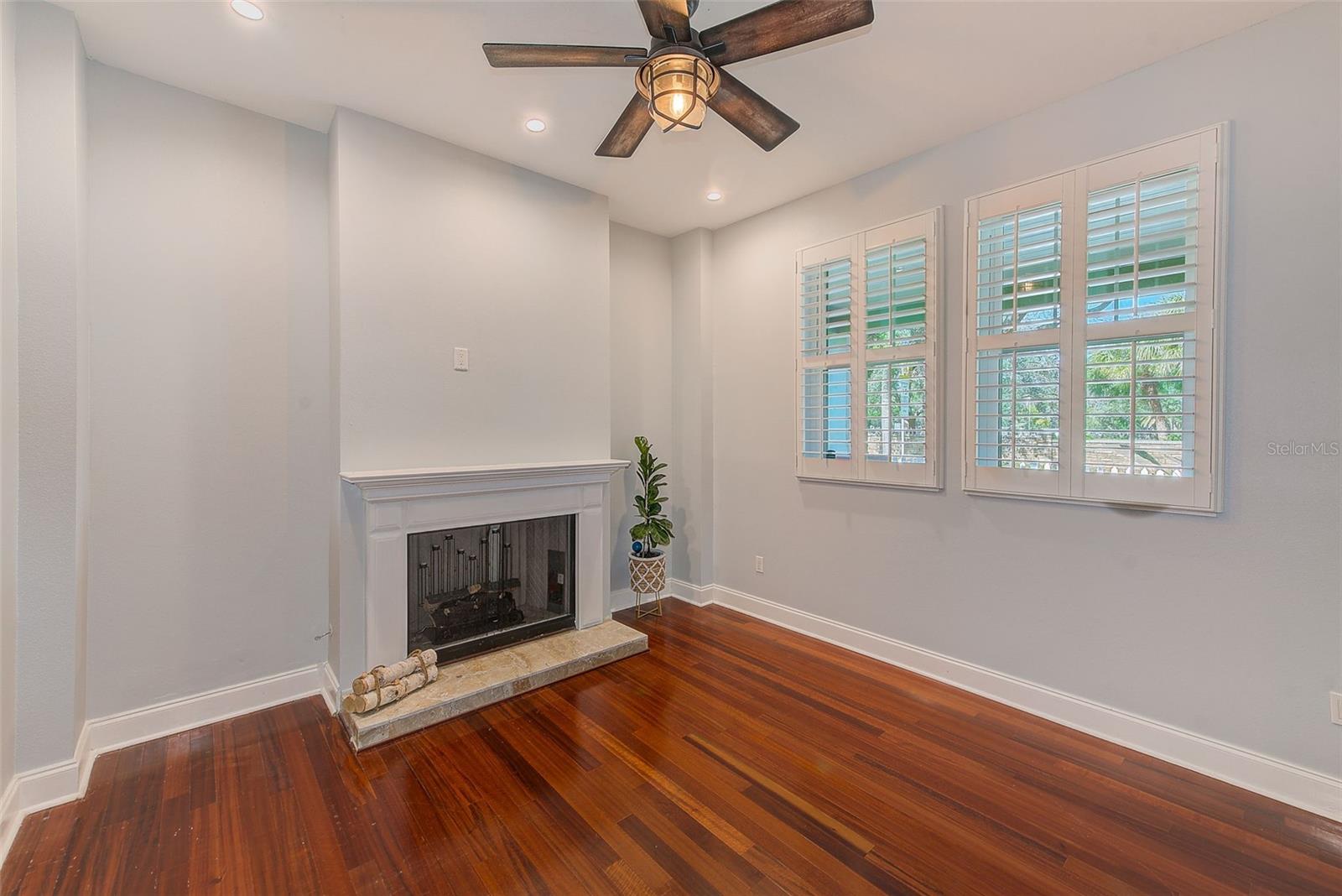 GRAHAMS T W SUB - Residential Lease