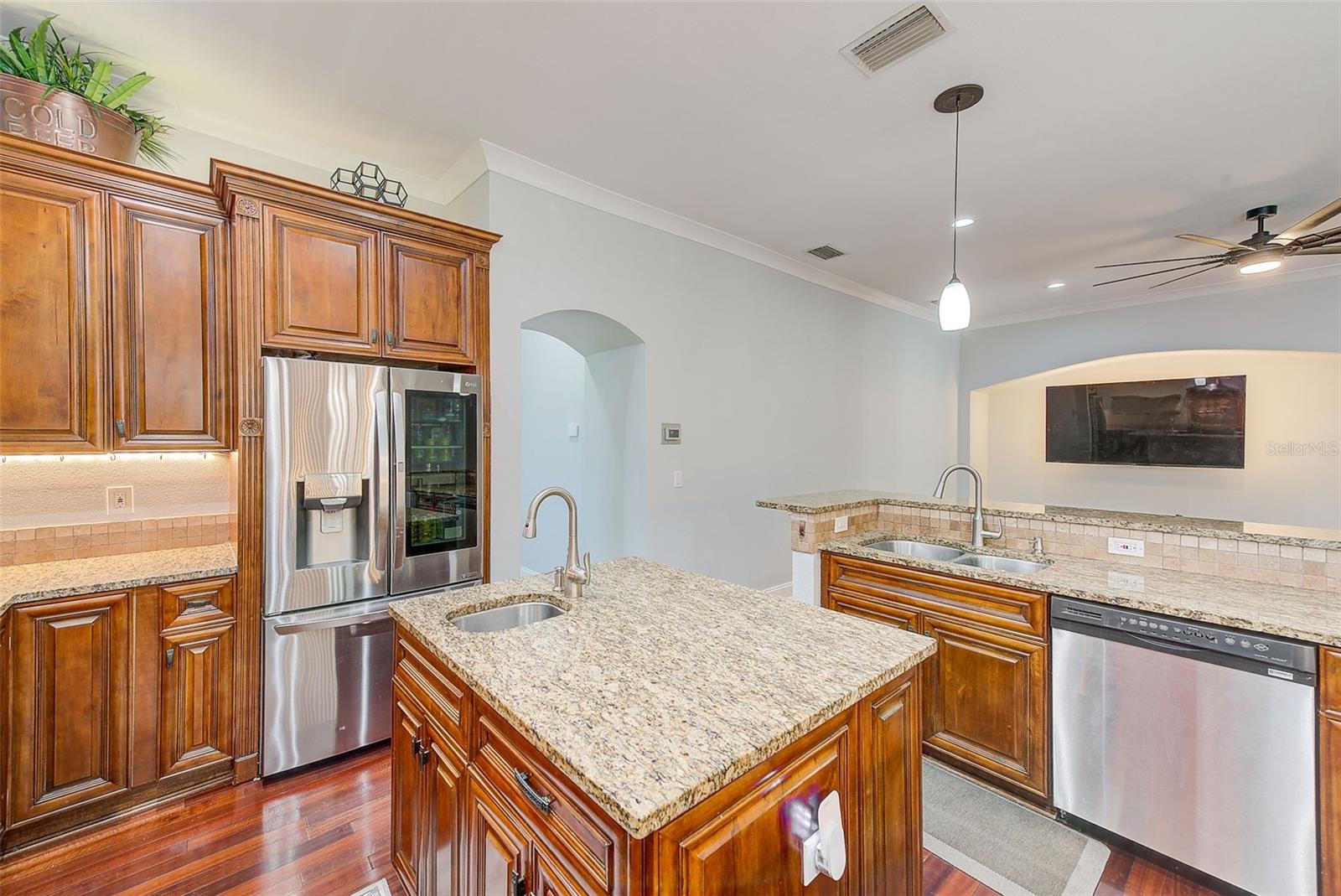 GRAHAMS T W SUB - Residential Lease