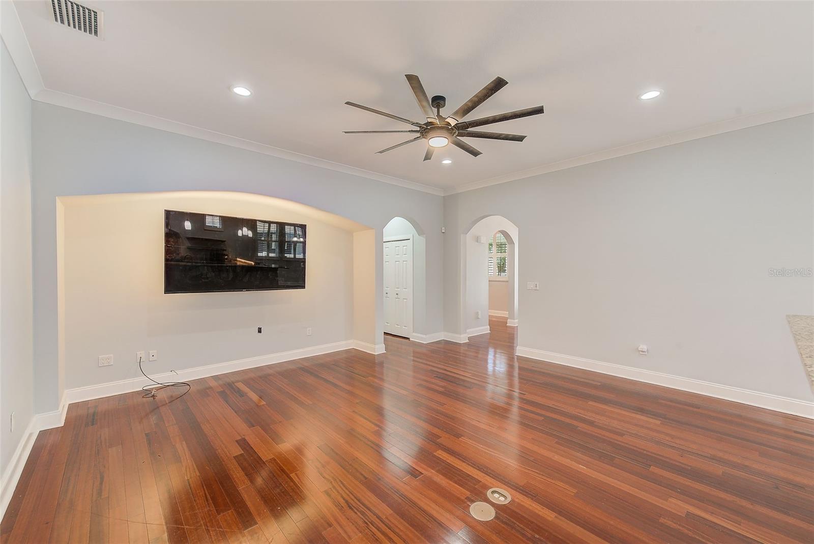 GRAHAMS T W SUB - Residential Lease