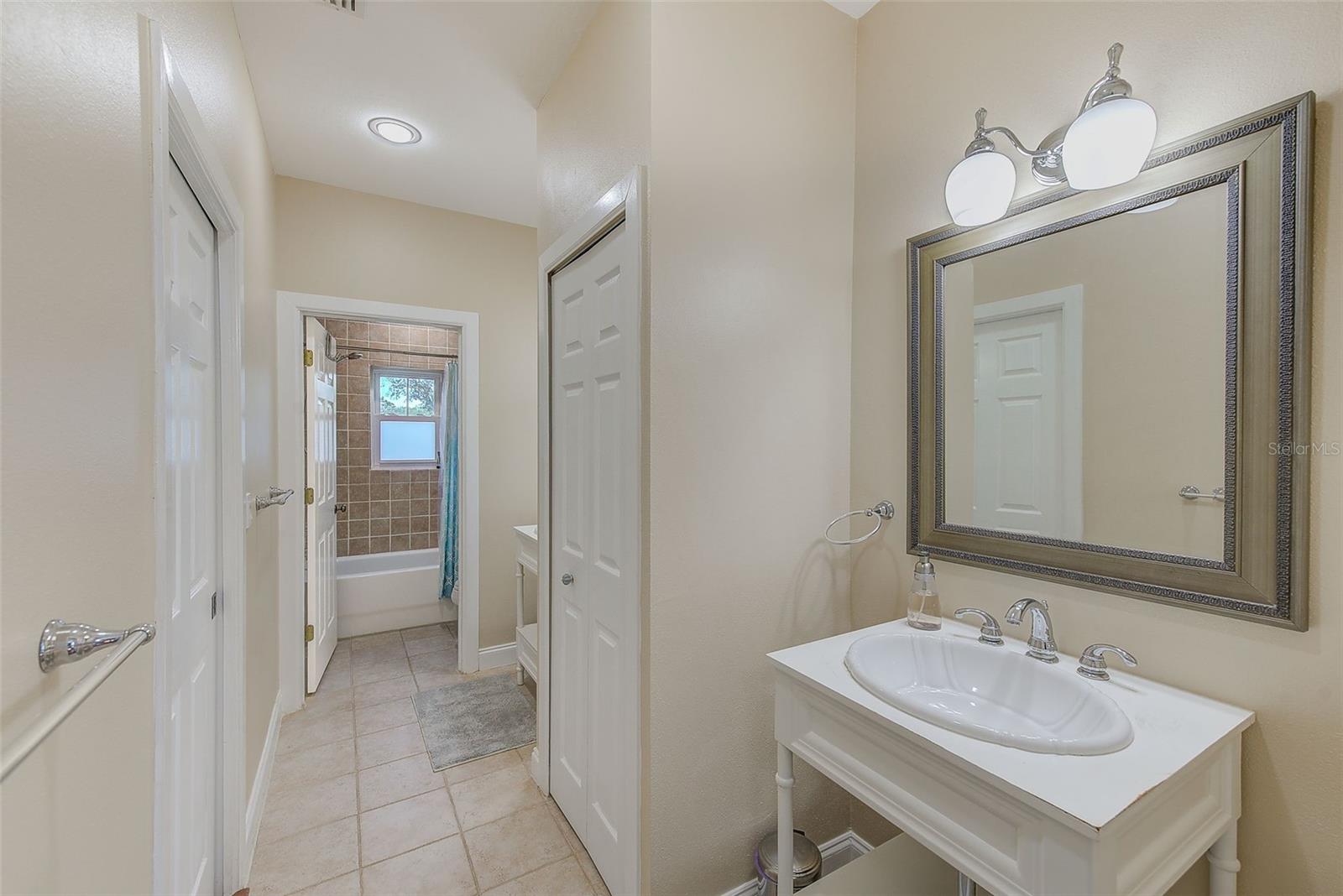 GRAHAMS T W SUB - Residential Lease