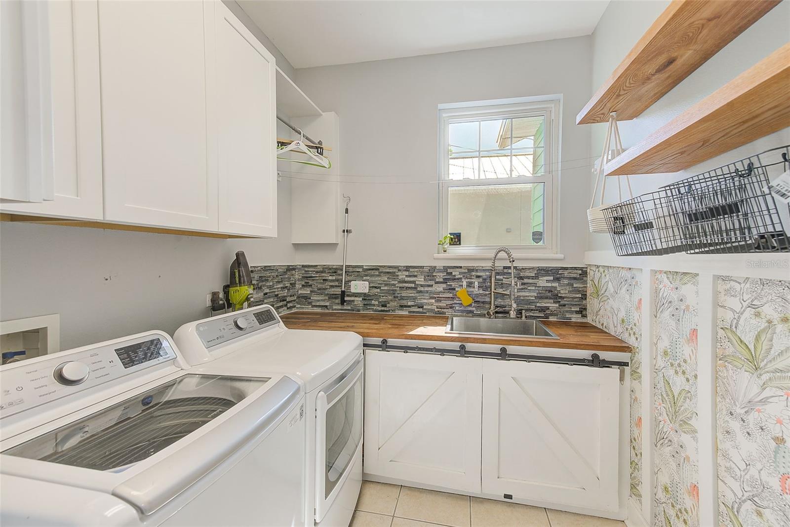 GRAHAMS T W SUB - Residential Lease