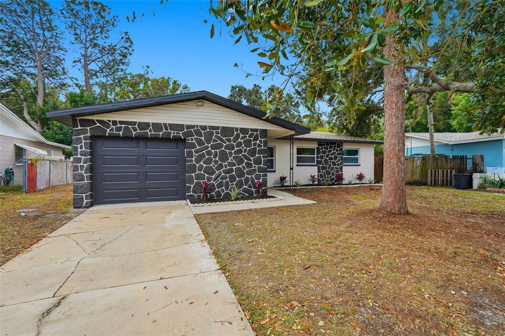 Photo of 6680 99th Avenue N, Pinellas Park, FL 33782 (MLS # TB8472157)