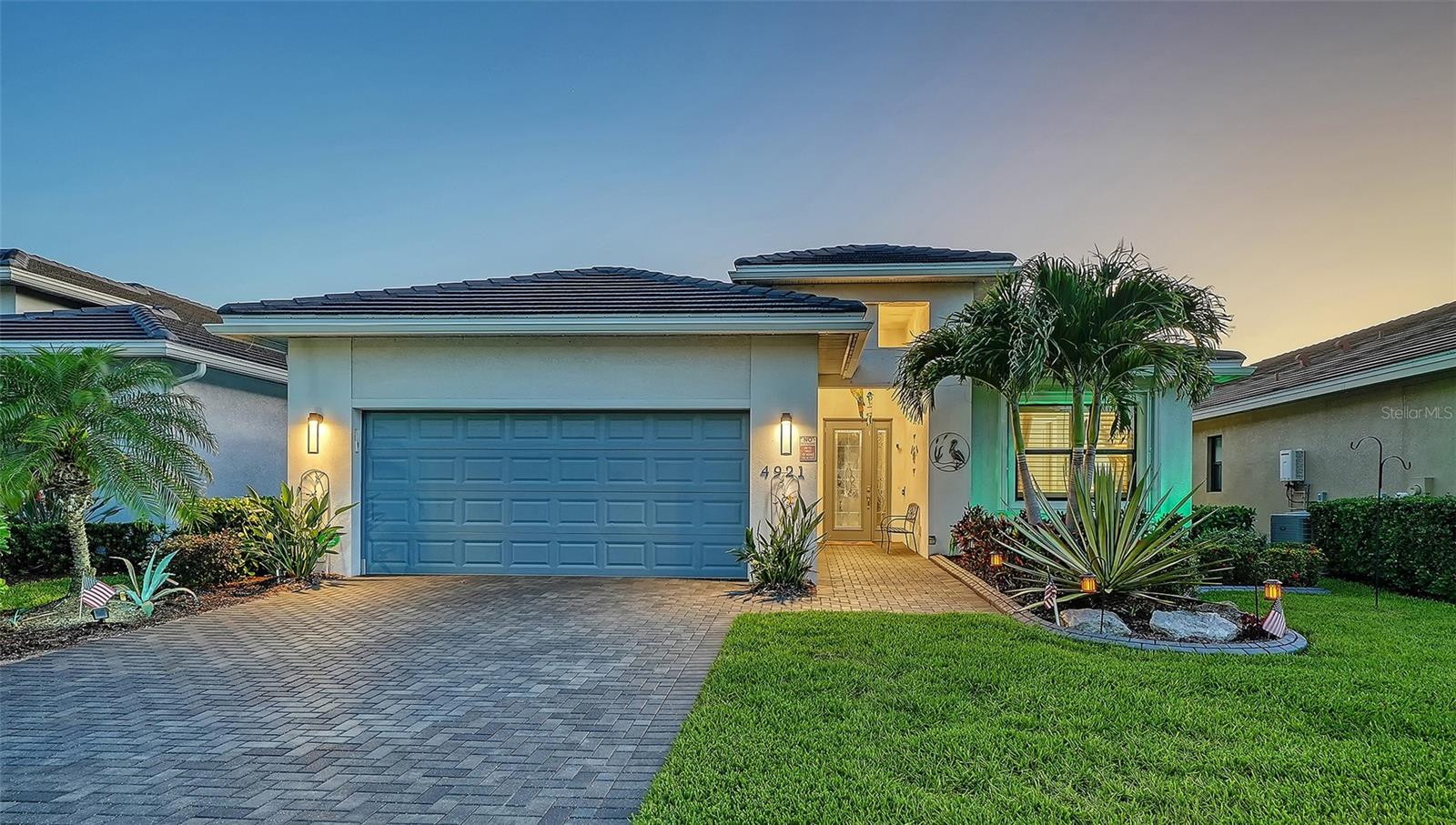 4921 SURFSIDE CIRCLE