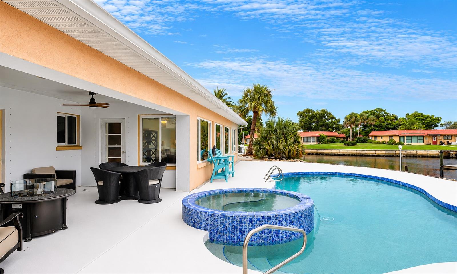 4223 ROYAL PALM DRIVE