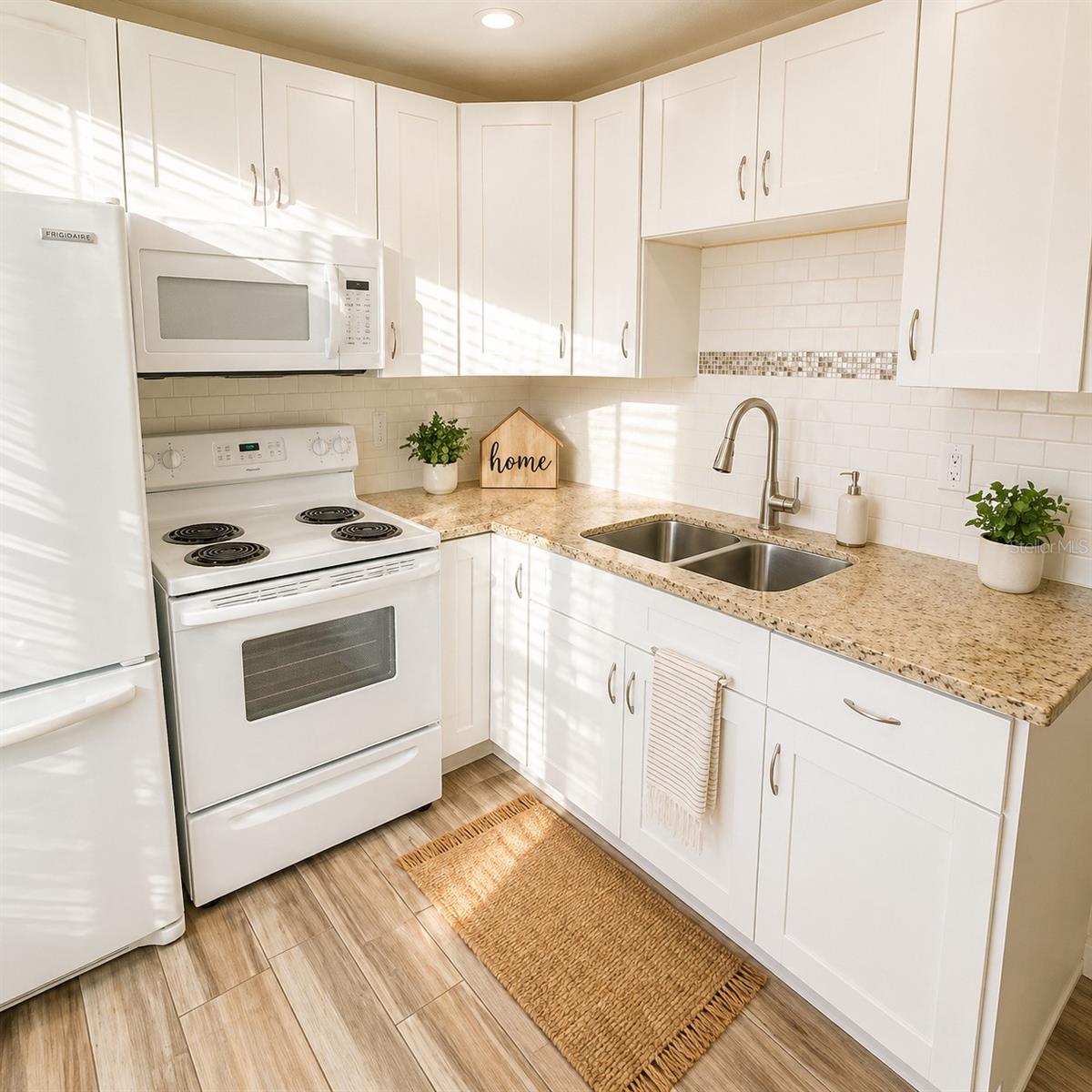 2501 HARN BOULEVARD H27