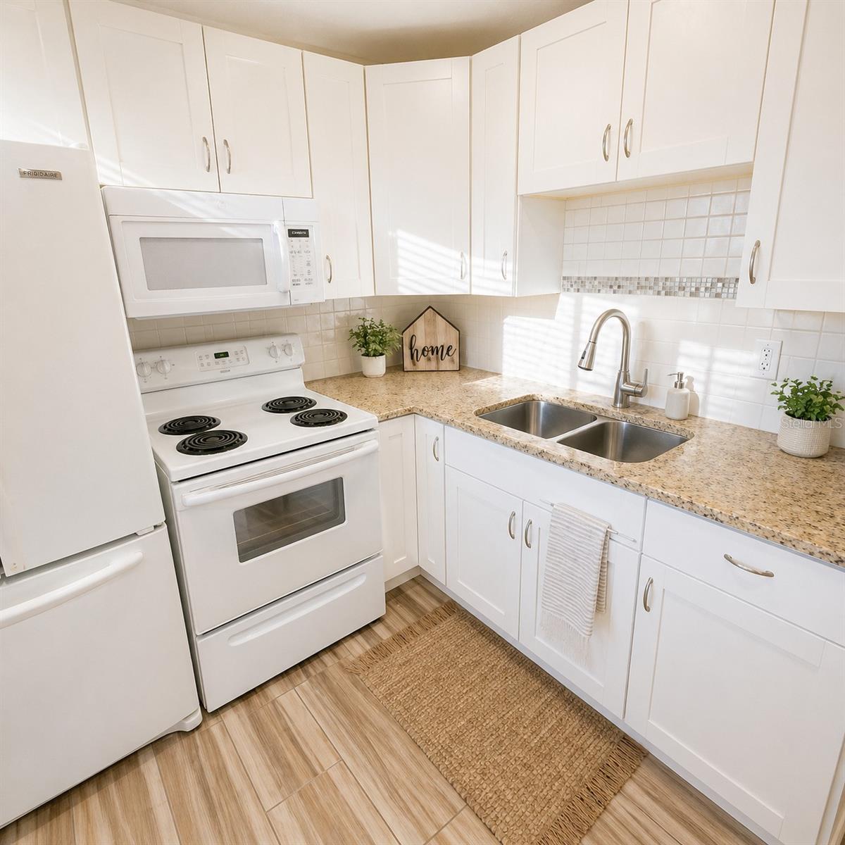 2501 HARN BOULEVARD H27