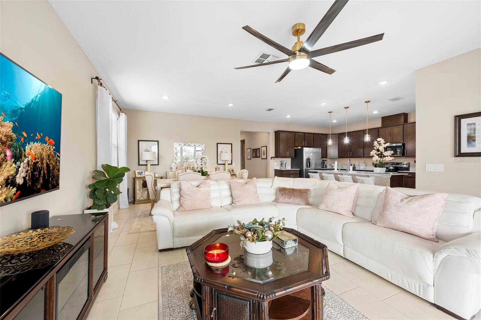 MABEL PLACE - Residential