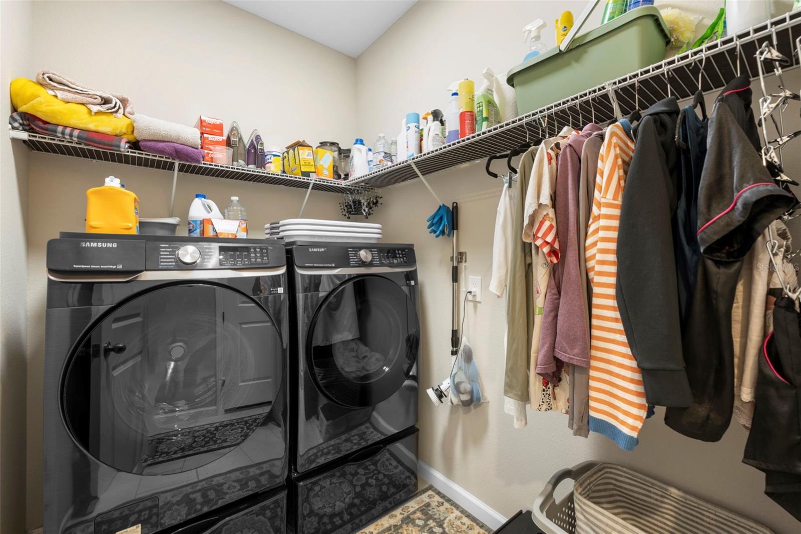 MABEL PLACE - Residential