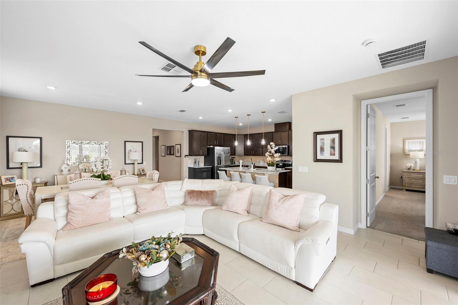 MABEL PLACE - Residential